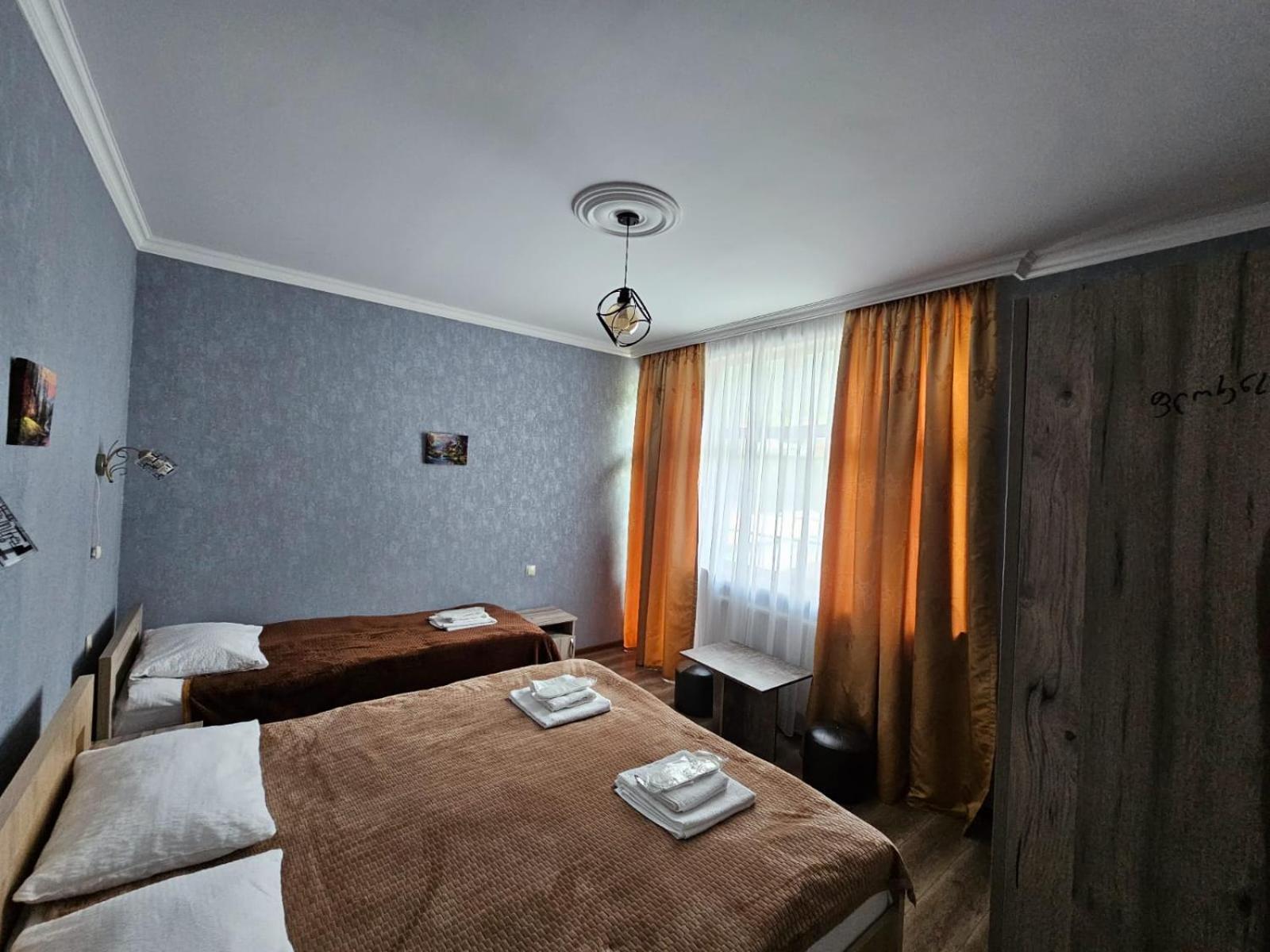 Discover Kazbegi Hotel מראה חיצוני תמונה